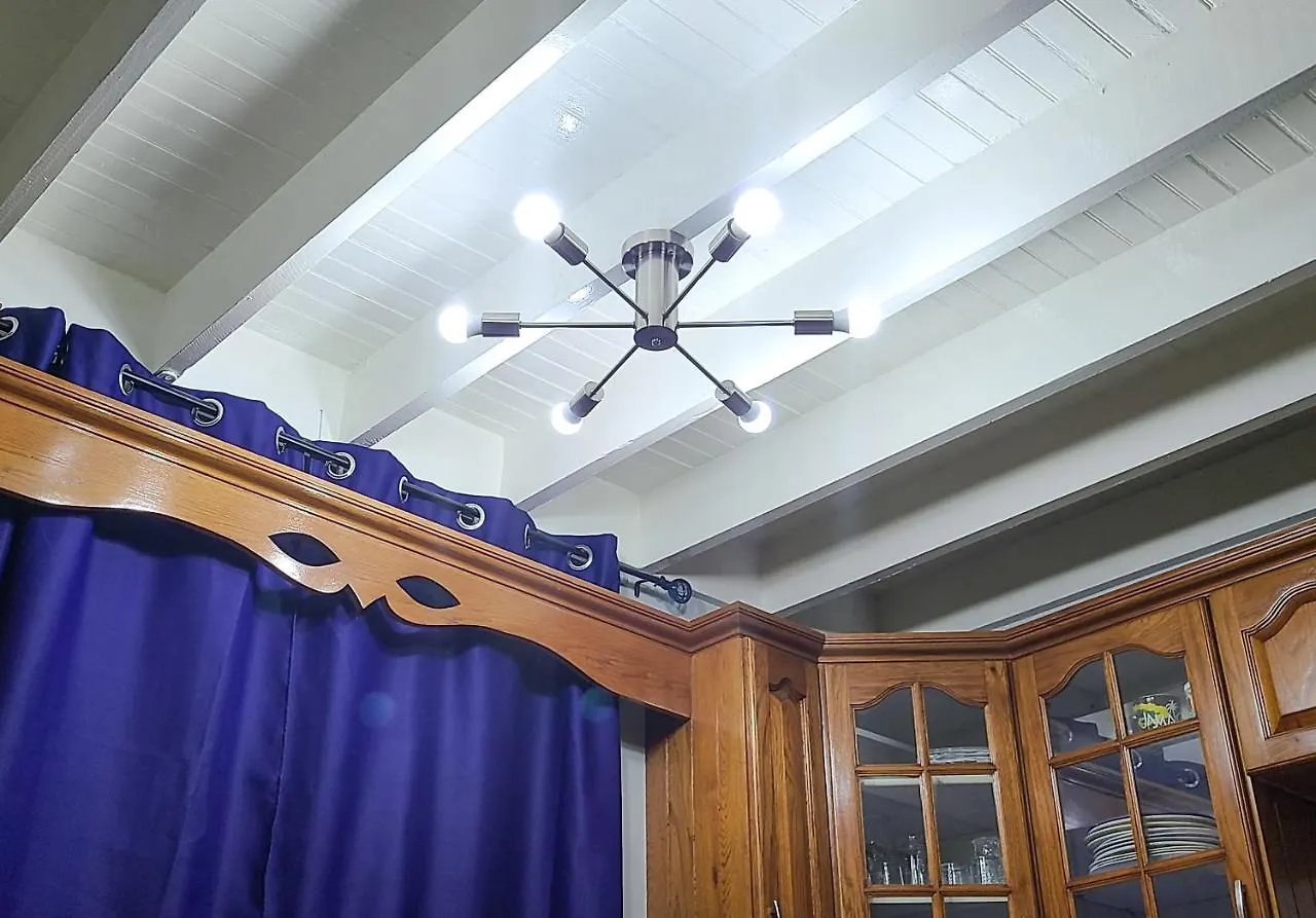 Apartment Cheerful 2 - Bedroom Townhouse With Free Parking In New Kingston Jamaica